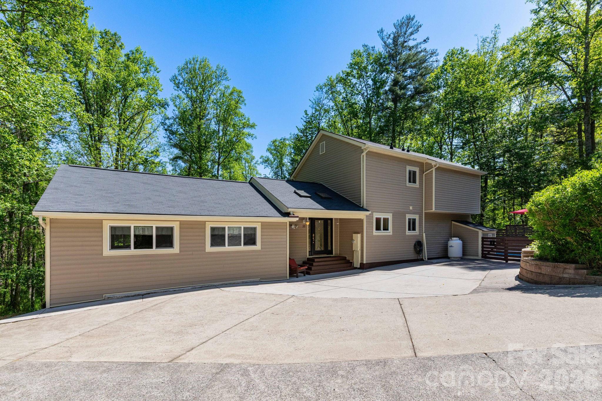 33 Lovers Loop Road Asheville NC 28803