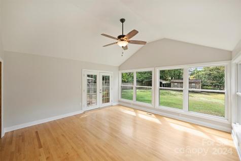 4334 Craig Avenue Charlotte NC 28211