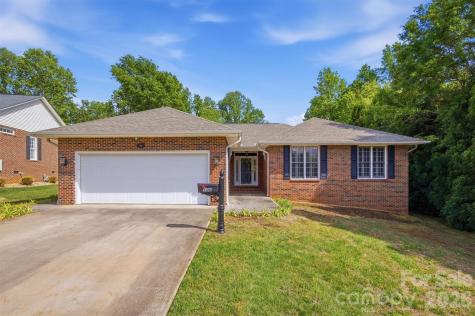 100 Crosscreek Drive Morganton NC 28655