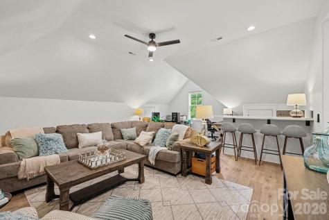 209 E Glenview Drive Salisbury NC 28147