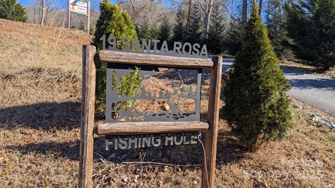 19 Santa Rosa Drive Sylva NC 28779