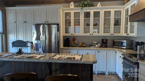 19 Santa Rosa Drive Sylva NC 28779