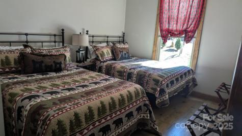 19 Santa Rosa Drive Sylva NC 28779