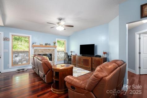 178 Susanna Cove Road Mars Hill NC 28754
