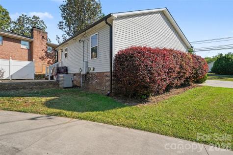 1001 Rainbow Drive Kannapolis NC 28081