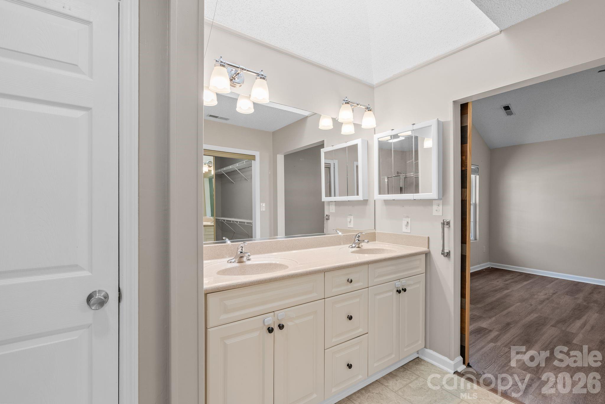 2 Gatehouse Court Asheville NC 28803