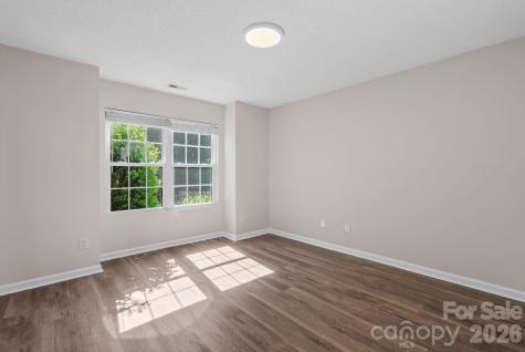 2 Gatehouse Court Asheville NC 28803