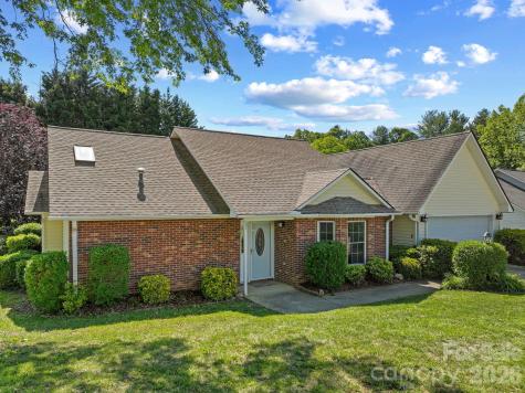 2 Gatehouse Court Asheville NC 28803