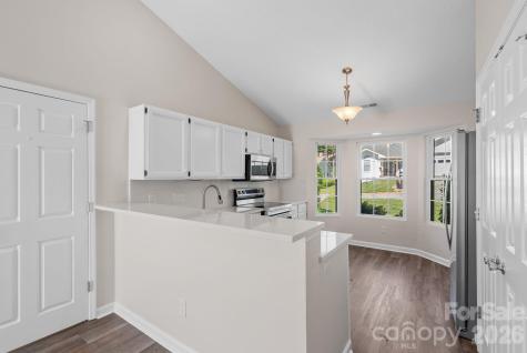2 Gatehouse Court Asheville NC 28803