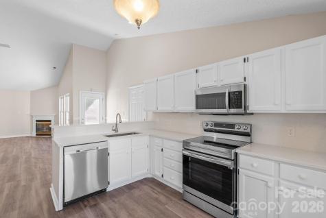 2 Gatehouse Court Asheville NC 28803