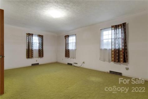 521 Tabor Road East Flat Rock NC 28726
