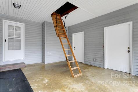 521 Tabor Road East Flat Rock NC 28726