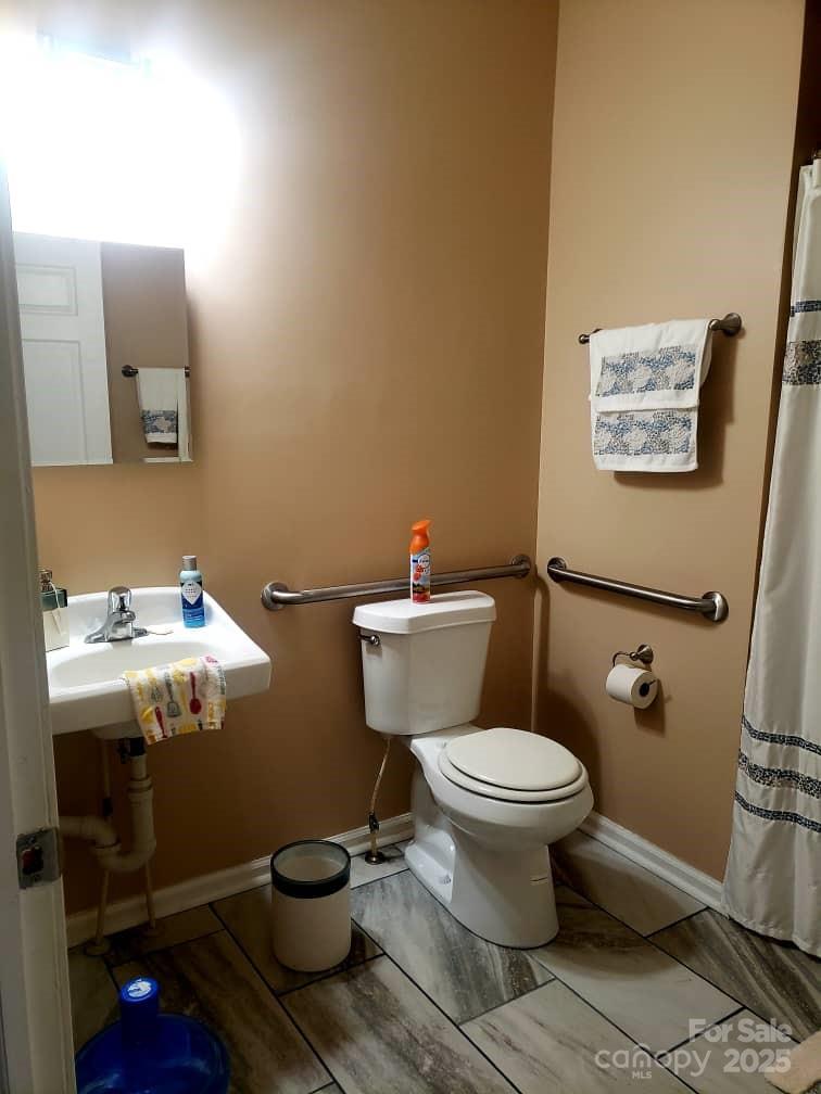 709 Villas Court Asheville NC 28806