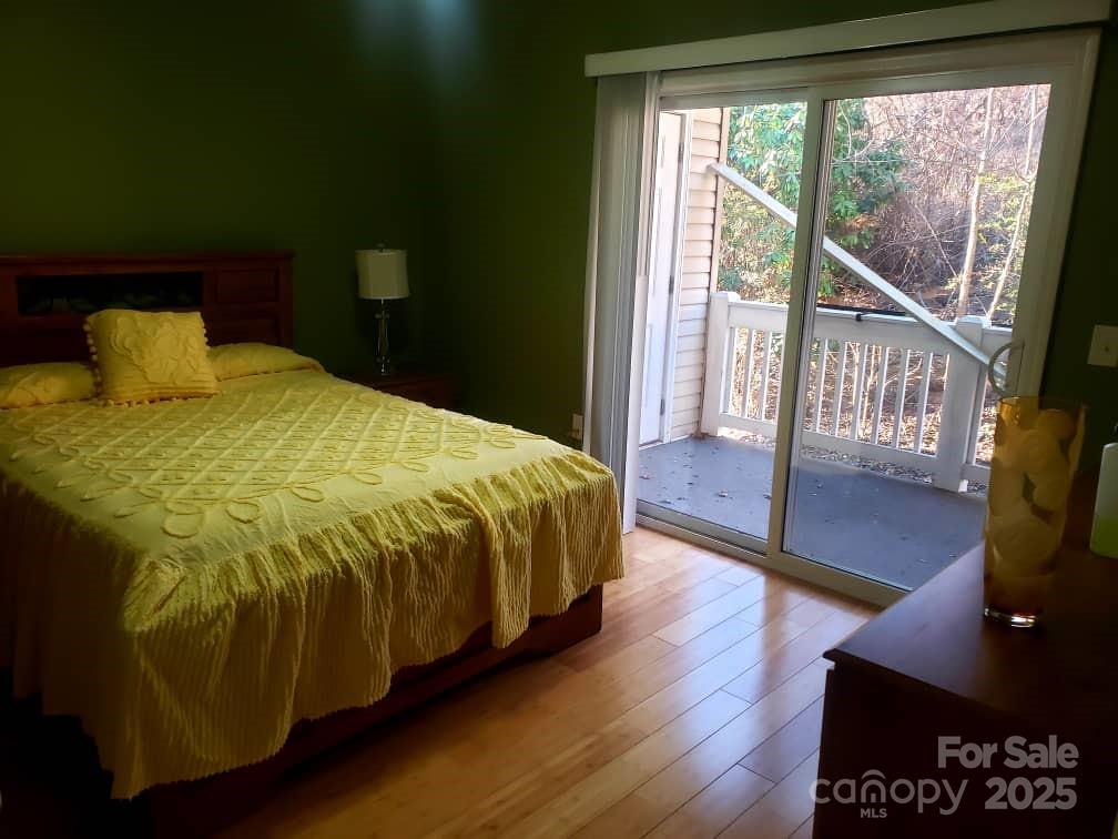 709 Villas Court Asheville NC 28806