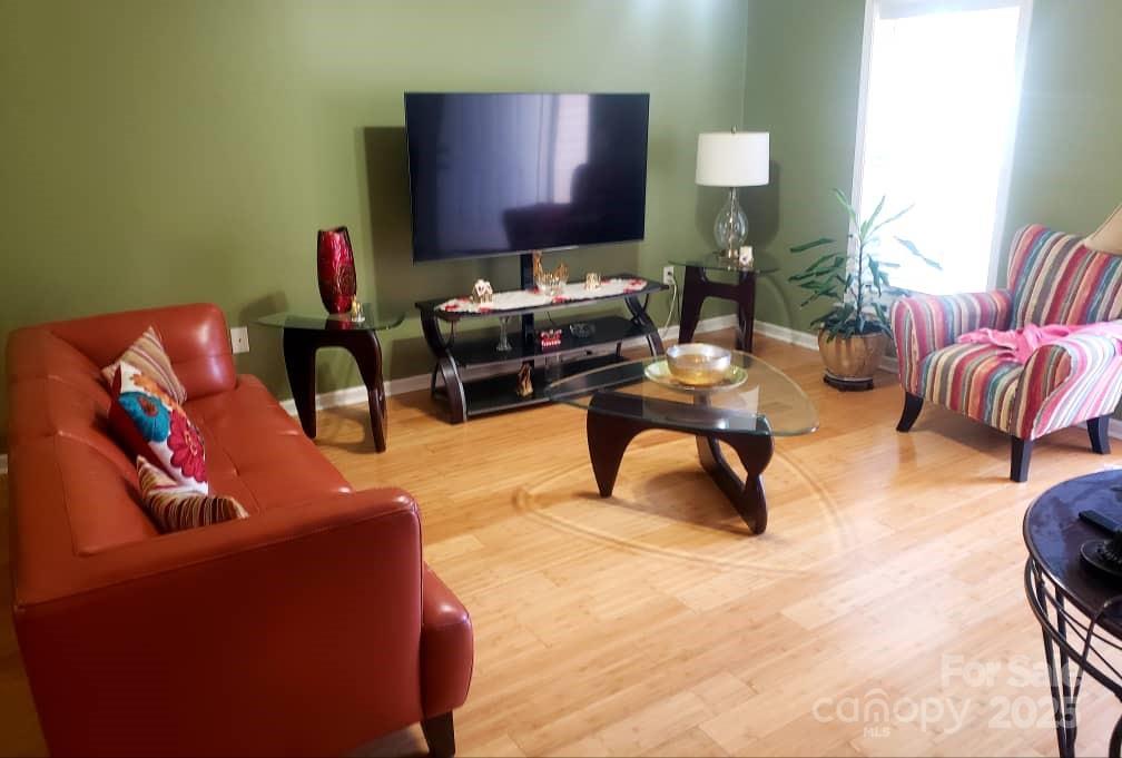 709 Villas Court Asheville NC 28806