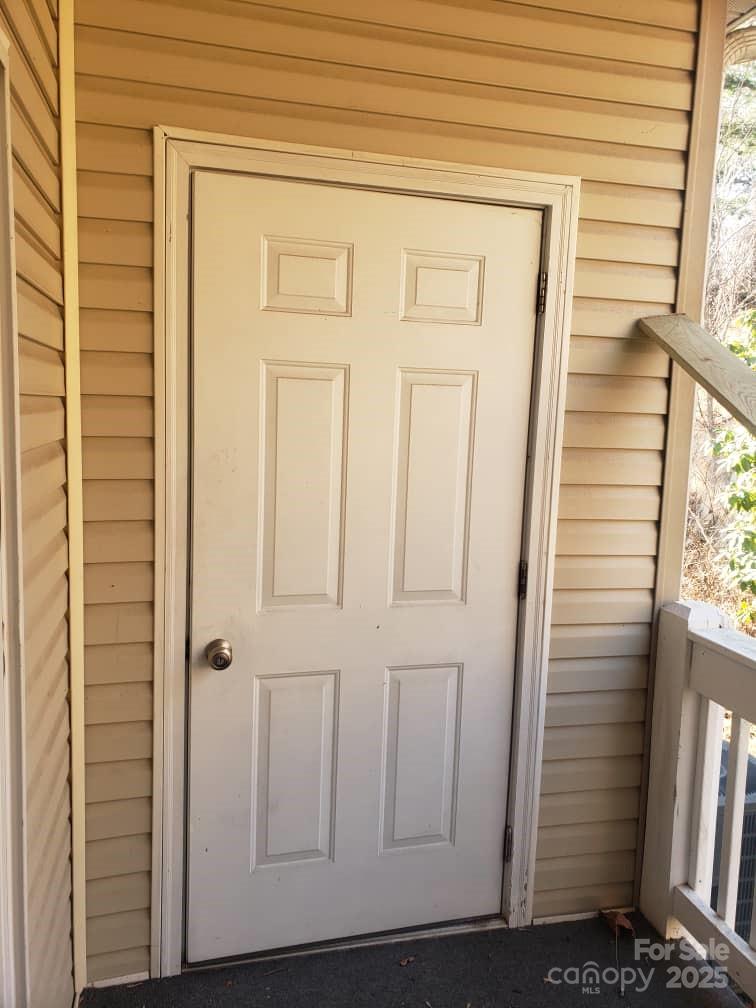 709 Villas Court Asheville NC 28806