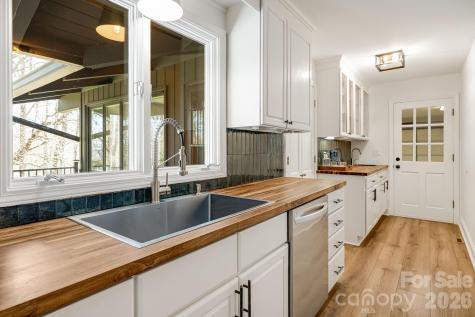 254 Orchard Circle Laurel Park NC 28739