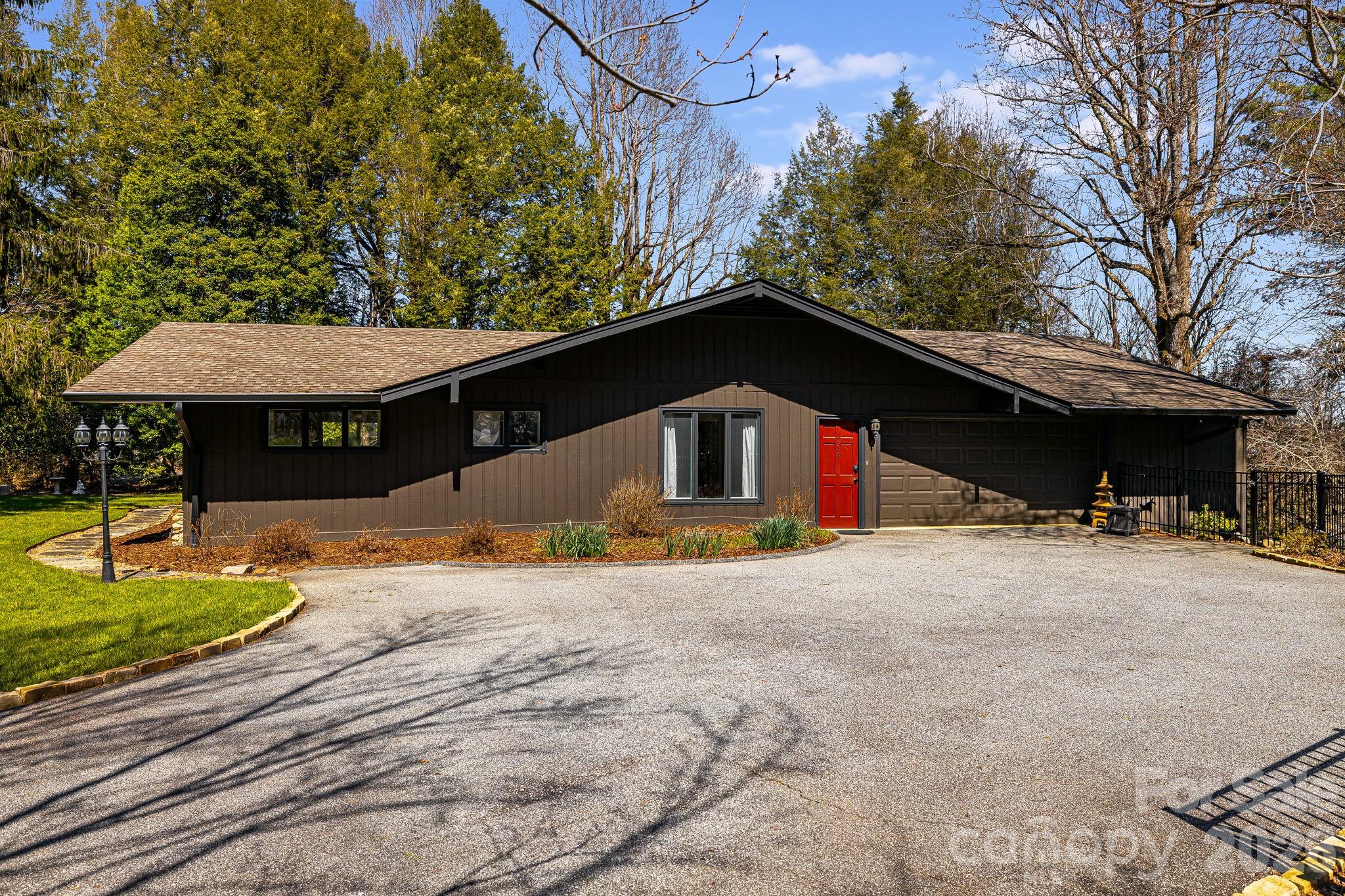 254 Orchard Circle Laurel Park NC 28739