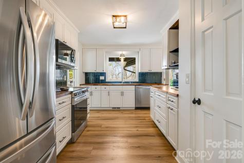 254 Orchard Circle Laurel Park NC 28739