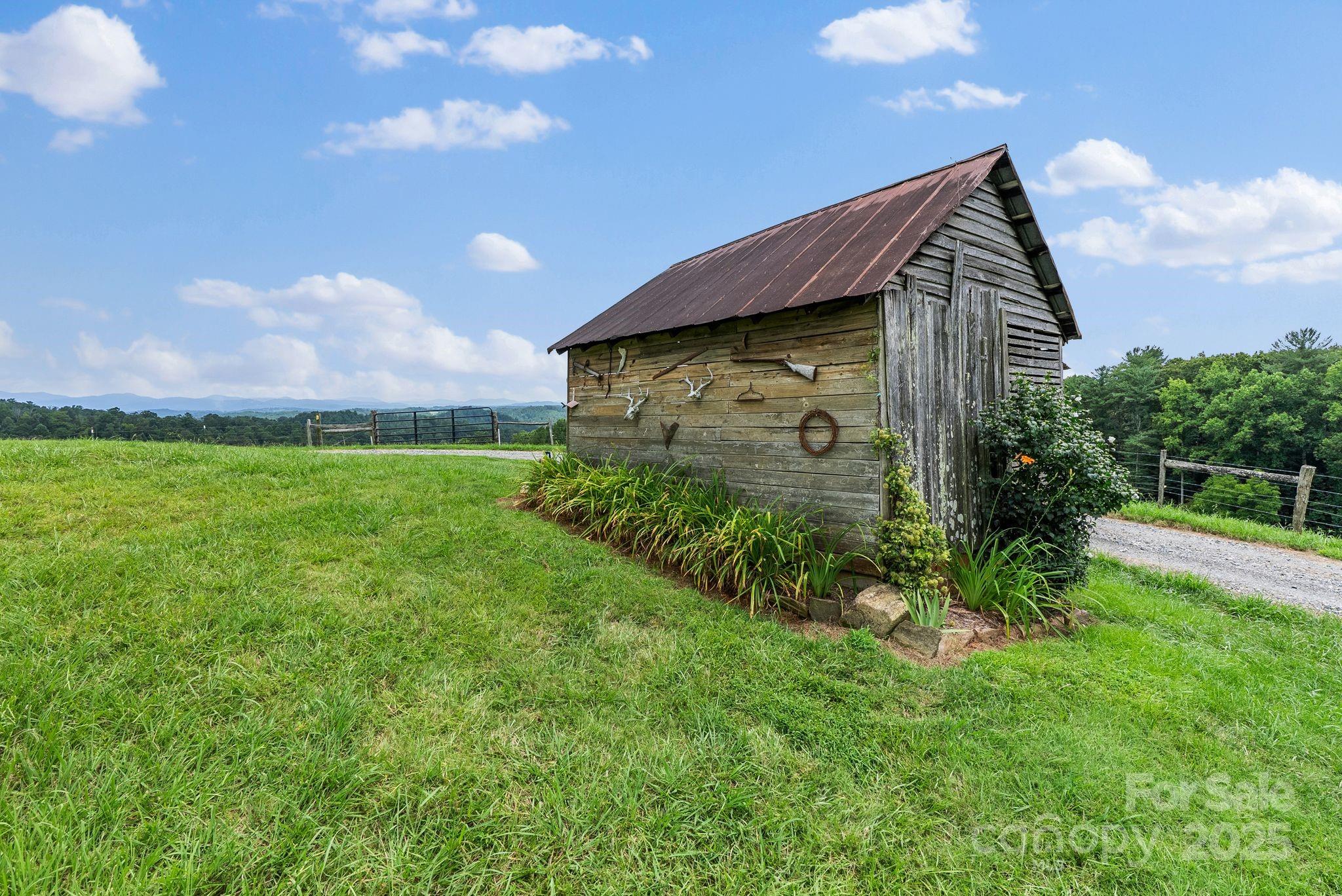 1045 & 1047 Graham Road Marshall NC 28753