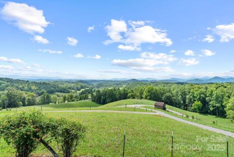 1045 & 1047 Graham Road Marshall NC 28753