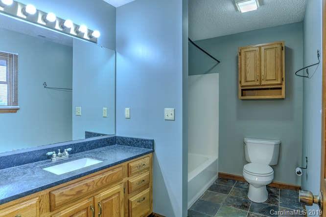 47 Pinecroft Road Asheville NC 28804