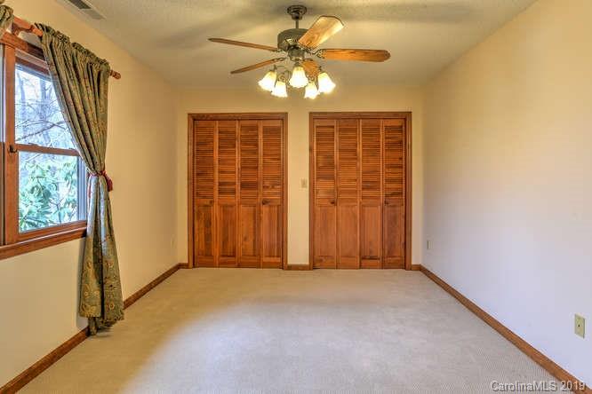 47 Pinecroft Road Asheville NC 28804