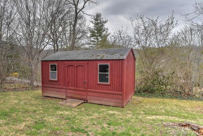 47 Pinecroft Road Asheville NC 28804