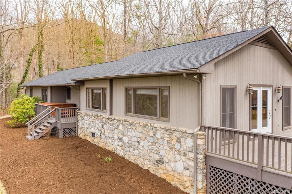 47 Pinecroft Road Asheville NC 28804