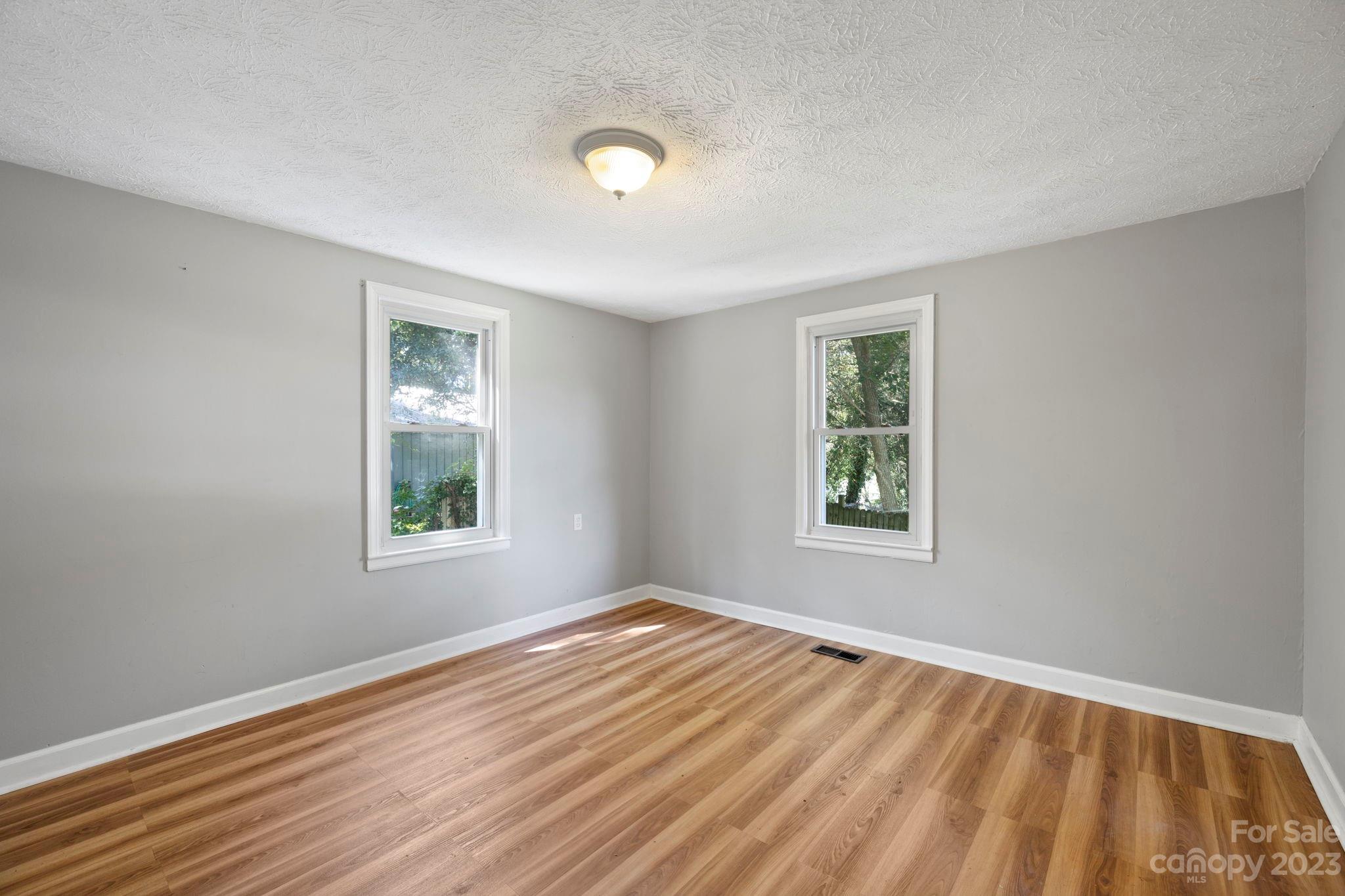 335 Onteora Boulevard Asheville NC 28803