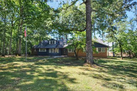 808 Old Mt Holly Road Stanley NC 28164
