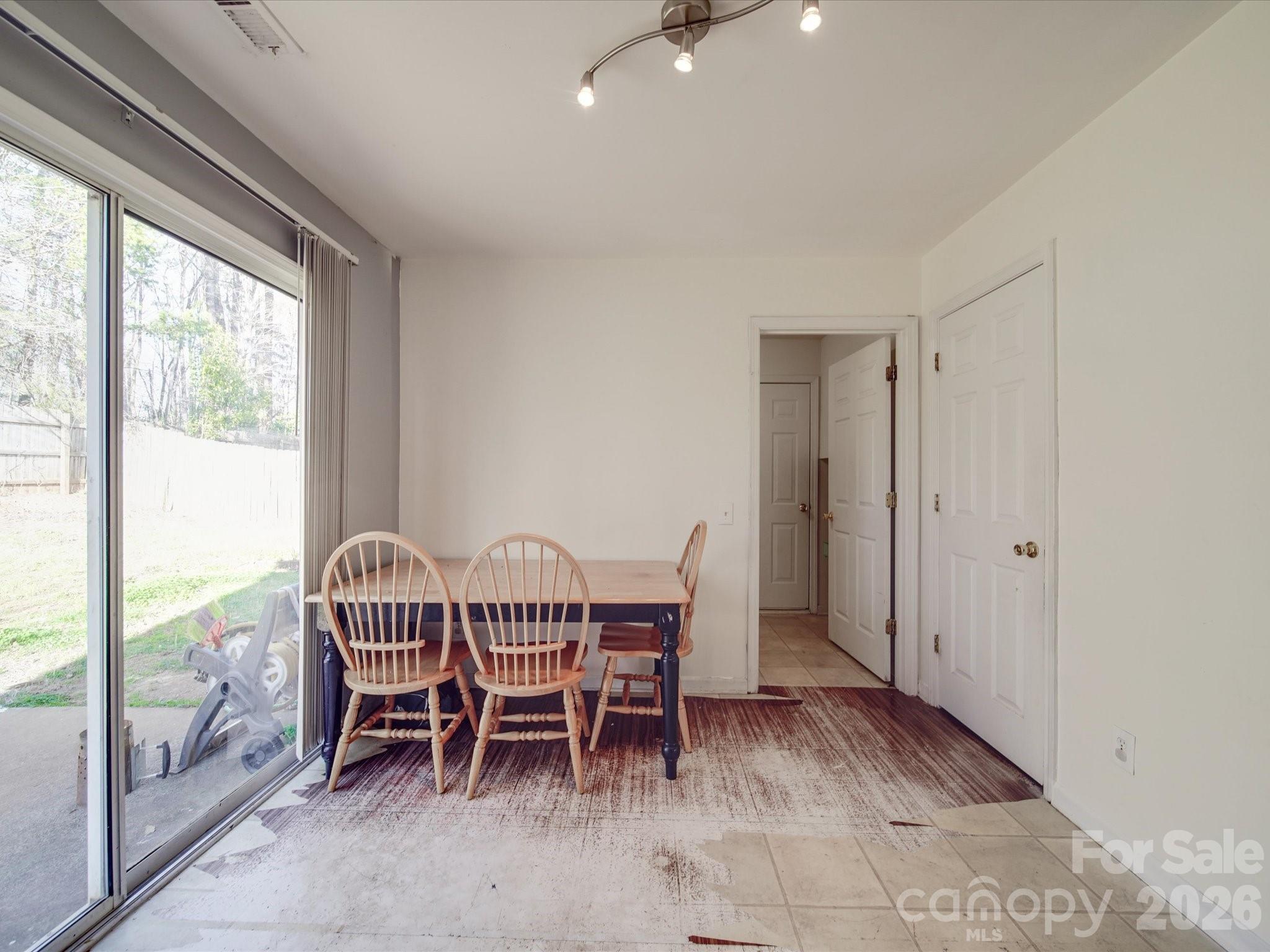 5414 Peachwood Drive Charlotte NC 28216