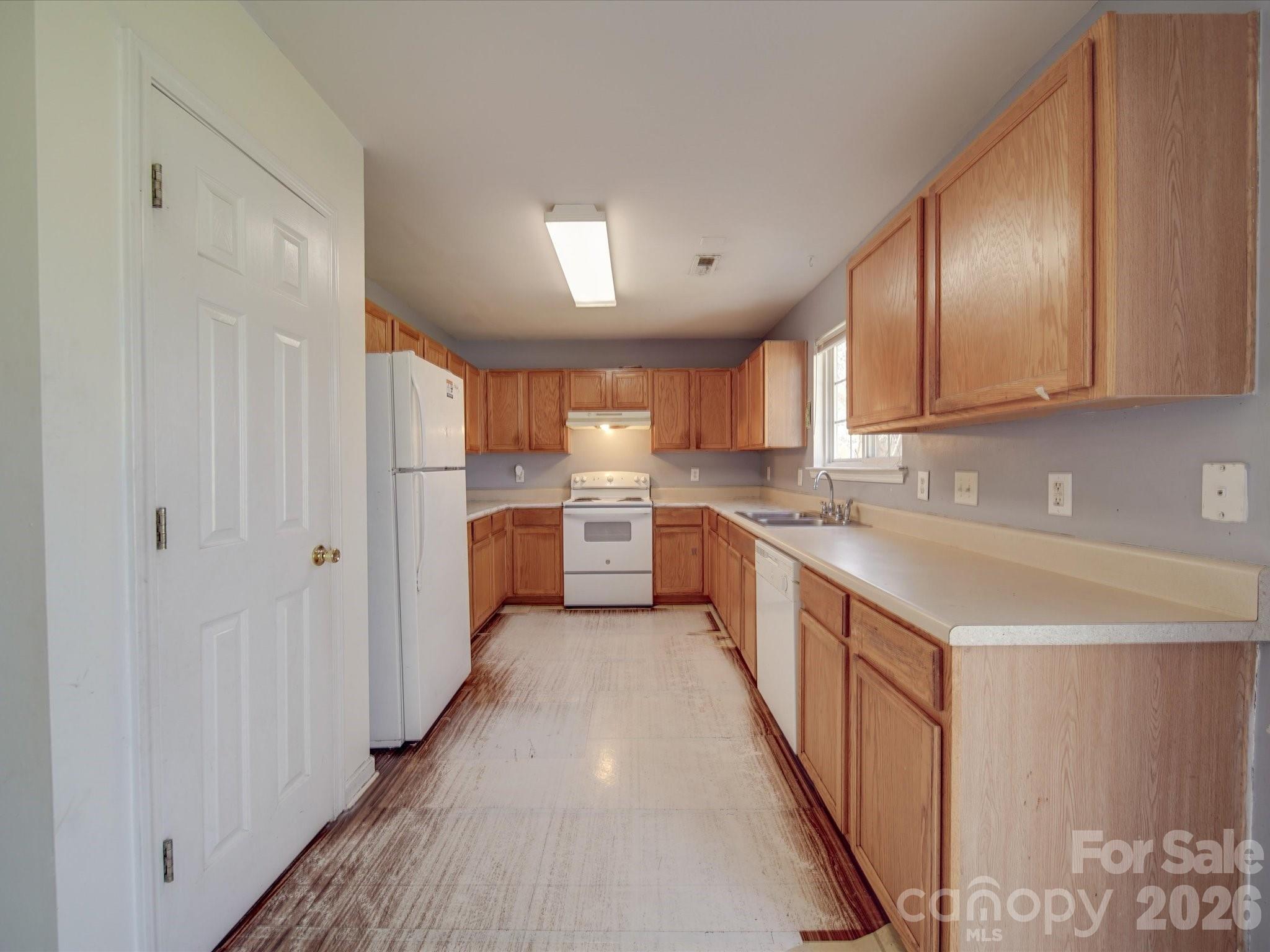 5414 Peachwood Drive Charlotte NC 28216
