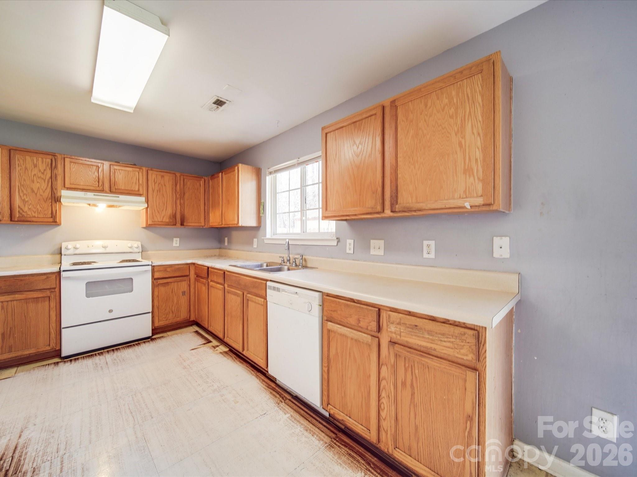 5414 Peachwood Drive Charlotte NC 28216