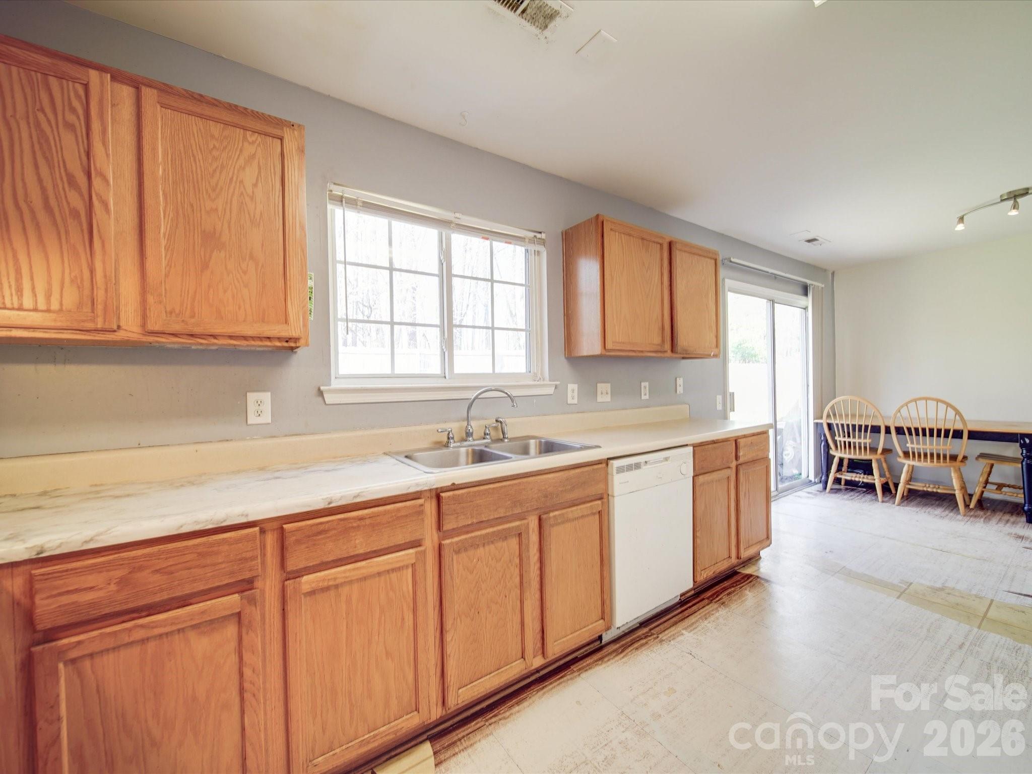 5414 Peachwood Drive Charlotte NC 28216