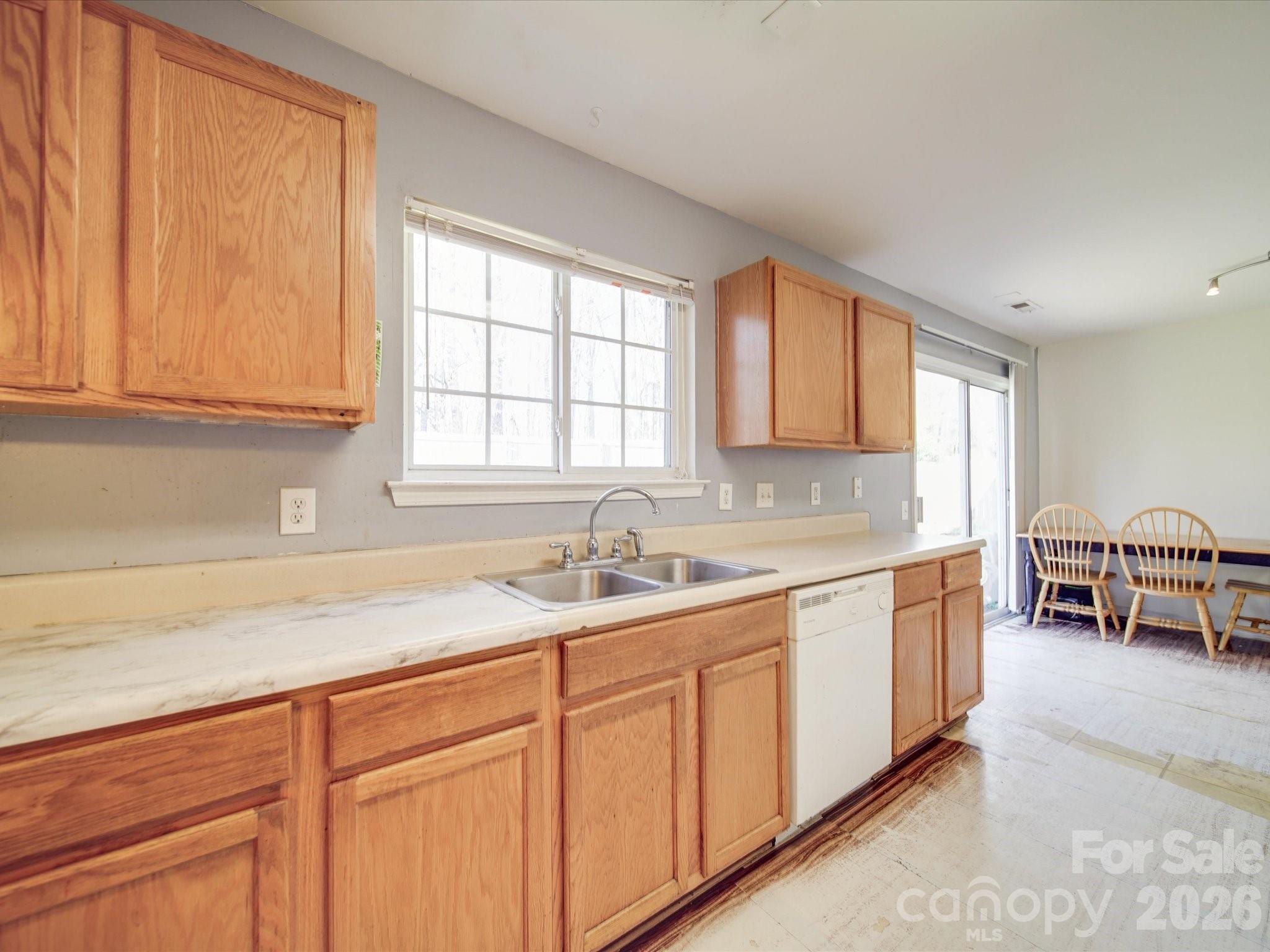 5414 Peachwood Drive Charlotte NC 28216