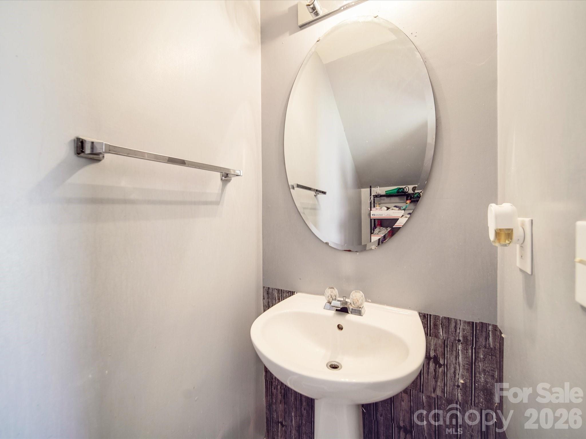 5414 Peachwood Drive Charlotte NC 28216