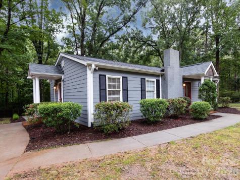 3109 Forest Lawn Drive Matthews NC 28104
