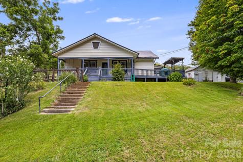 29 Ponder Street Mars Hill NC 28754