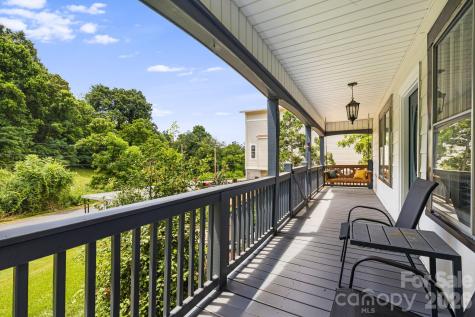 29 Ponder Street Mars Hill NC 28754