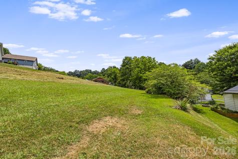29 Ponder Street Mars Hill NC 28754