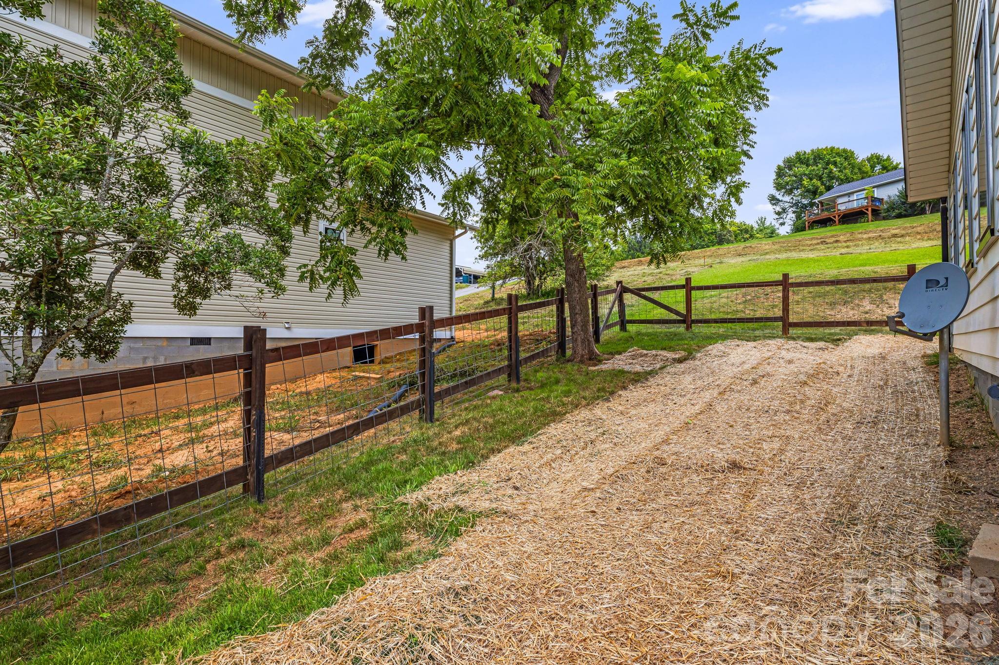 29 Ponder Street Mars Hill NC 28754