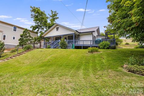 29 Ponder Street Mars Hill NC 28754