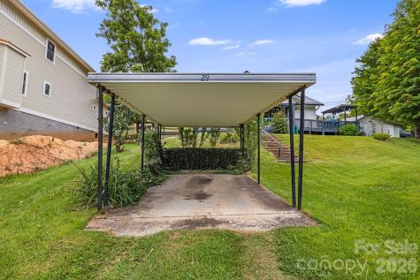 29 Ponder Street Mars Hill NC 28754