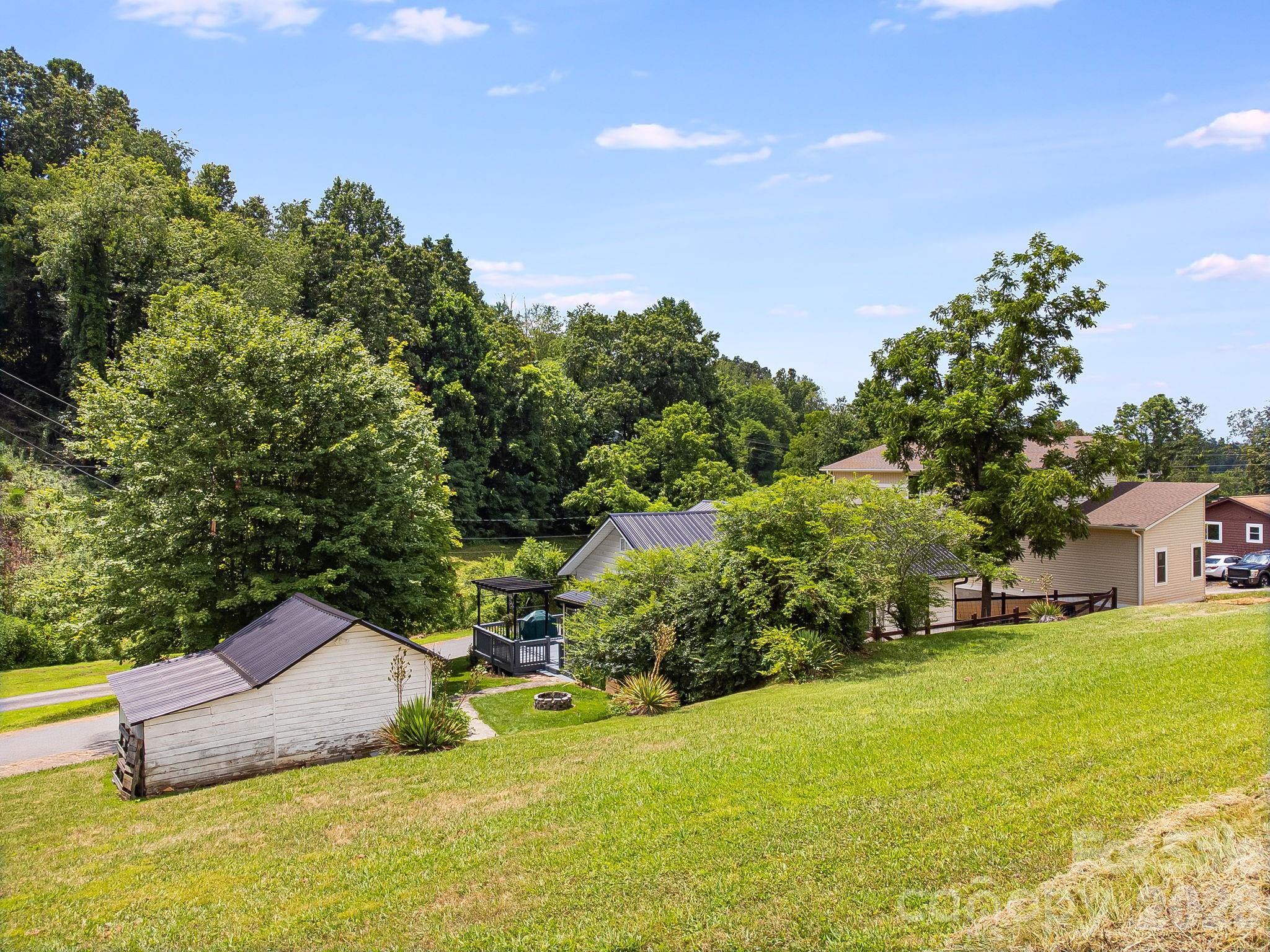 29 Ponder Street Mars Hill NC 28754