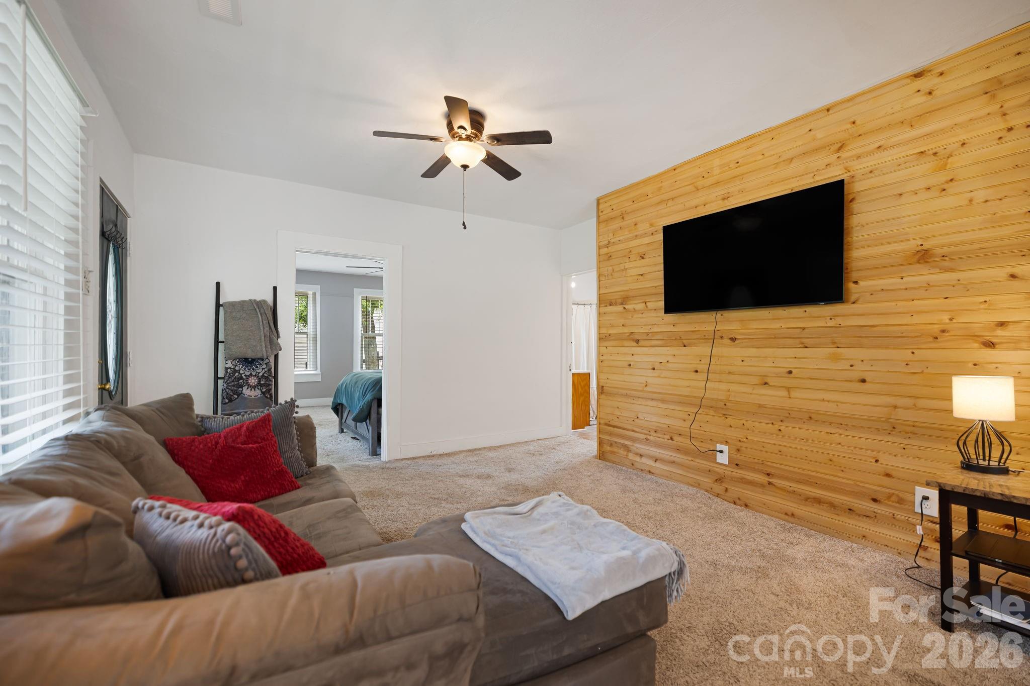29 Ponder Street Mars Hill NC 28754