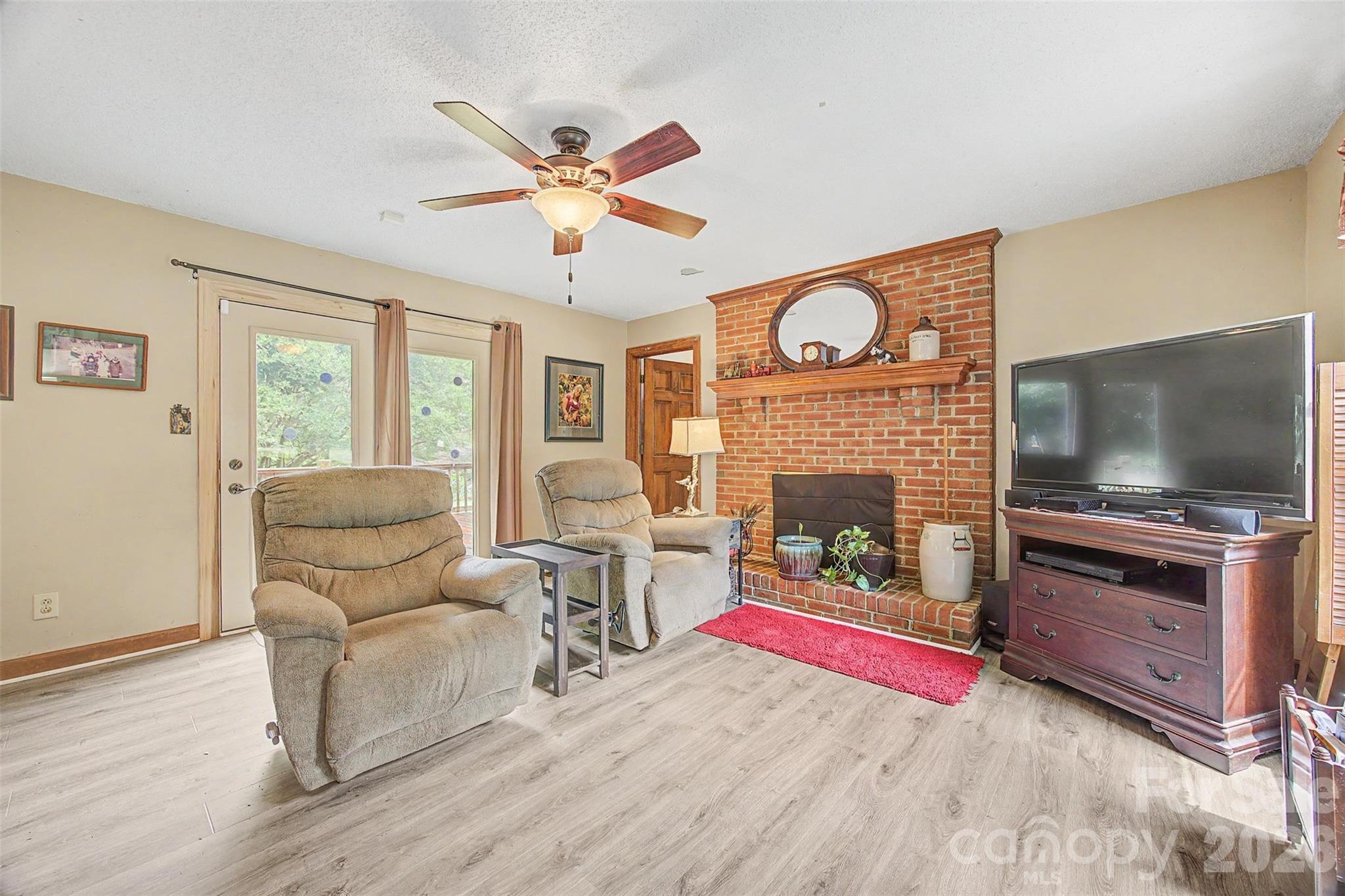 402 S Providence Road Waxhaw NC 28173
