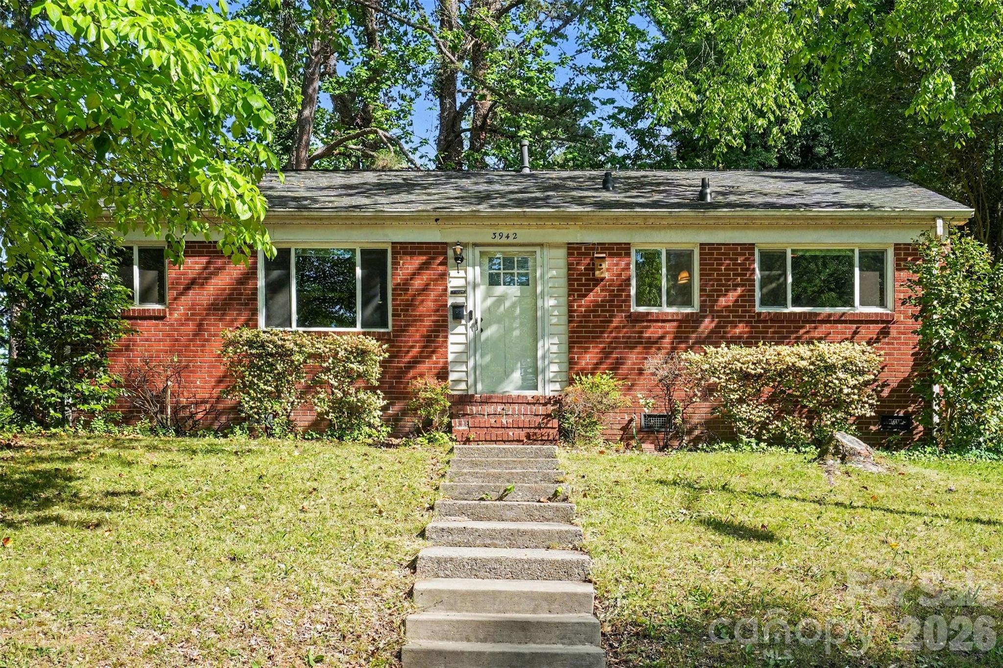 3942 Glenville Avenue Charlotte NC 28215