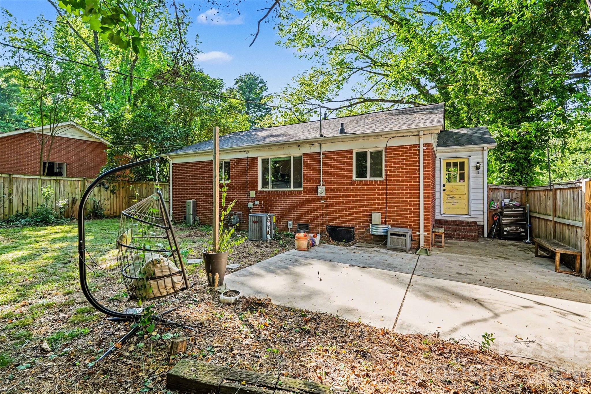 3942 Glenville Avenue Charlotte NC 28215