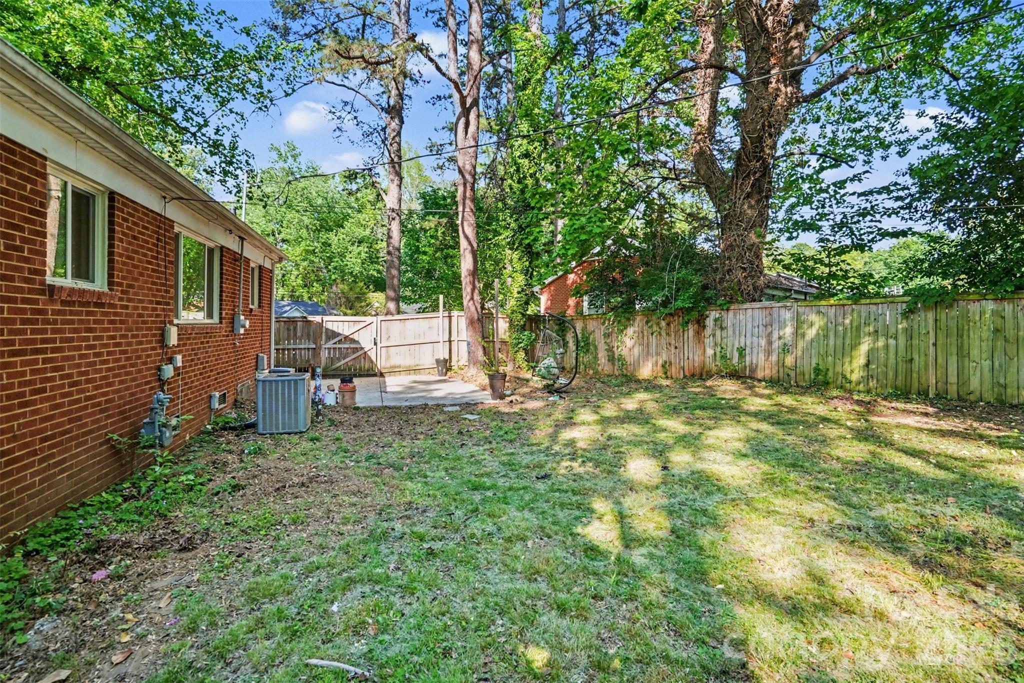 3942 Glenville Avenue Charlotte NC 28215